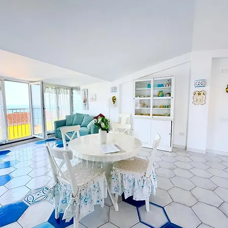 Casa Antonia Apartment *